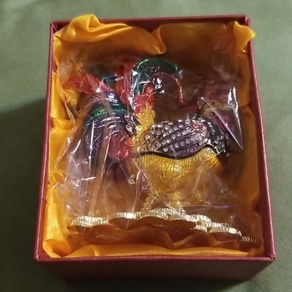 Rooster Trinket Charm Box - Picture 5 of 6